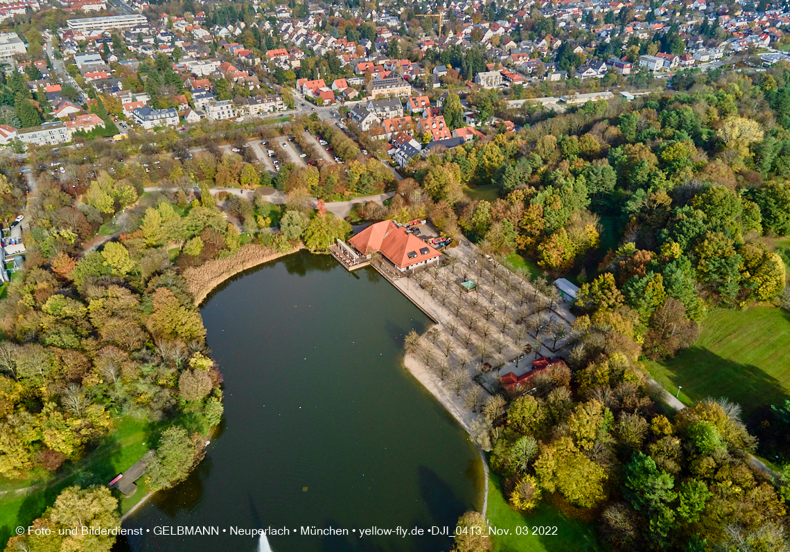 03.11.2022 -  Ostparksee mit Umgebung in Neuperlach